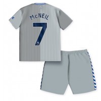 Everton Dwight McNeil #7 Tredjeställ Barn 2023-24 Korta ärmar (+ Korta byxor)